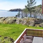 Stunning Home In Nordtveitgrend Σπίτι διακοπών *