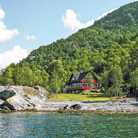 Stunning Home In Nordtveitgrend Σπίτι διακοπών