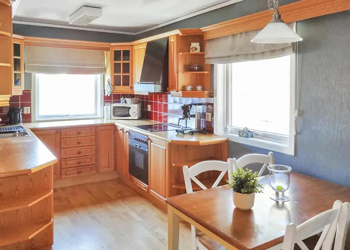 Holiday home Amazing In Nordtveitgrend